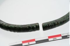 Foto von Bronzearmreif (NHMW-PRAE-024292)